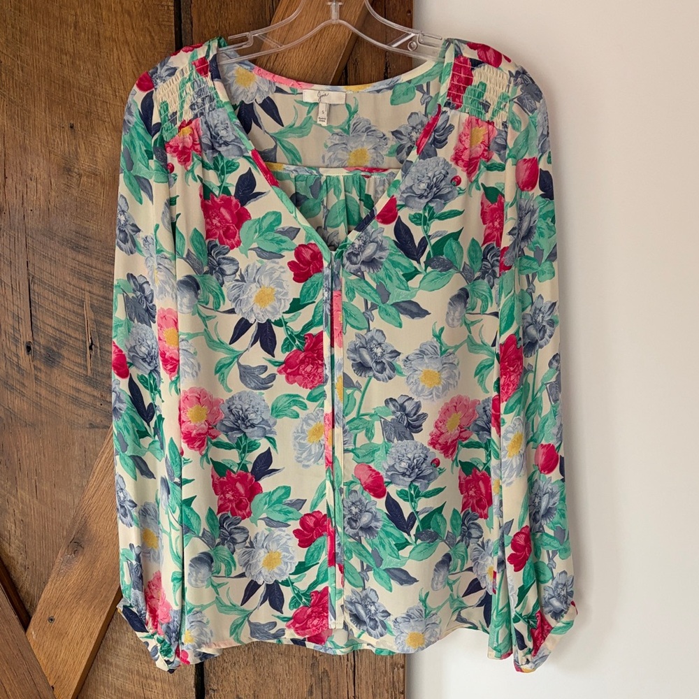 Joie "Ollie" Blouse Size Small in the "New Moon Garden Peonies" Print
